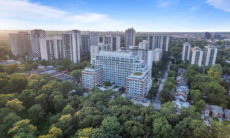 817-1830 Bloor Street W