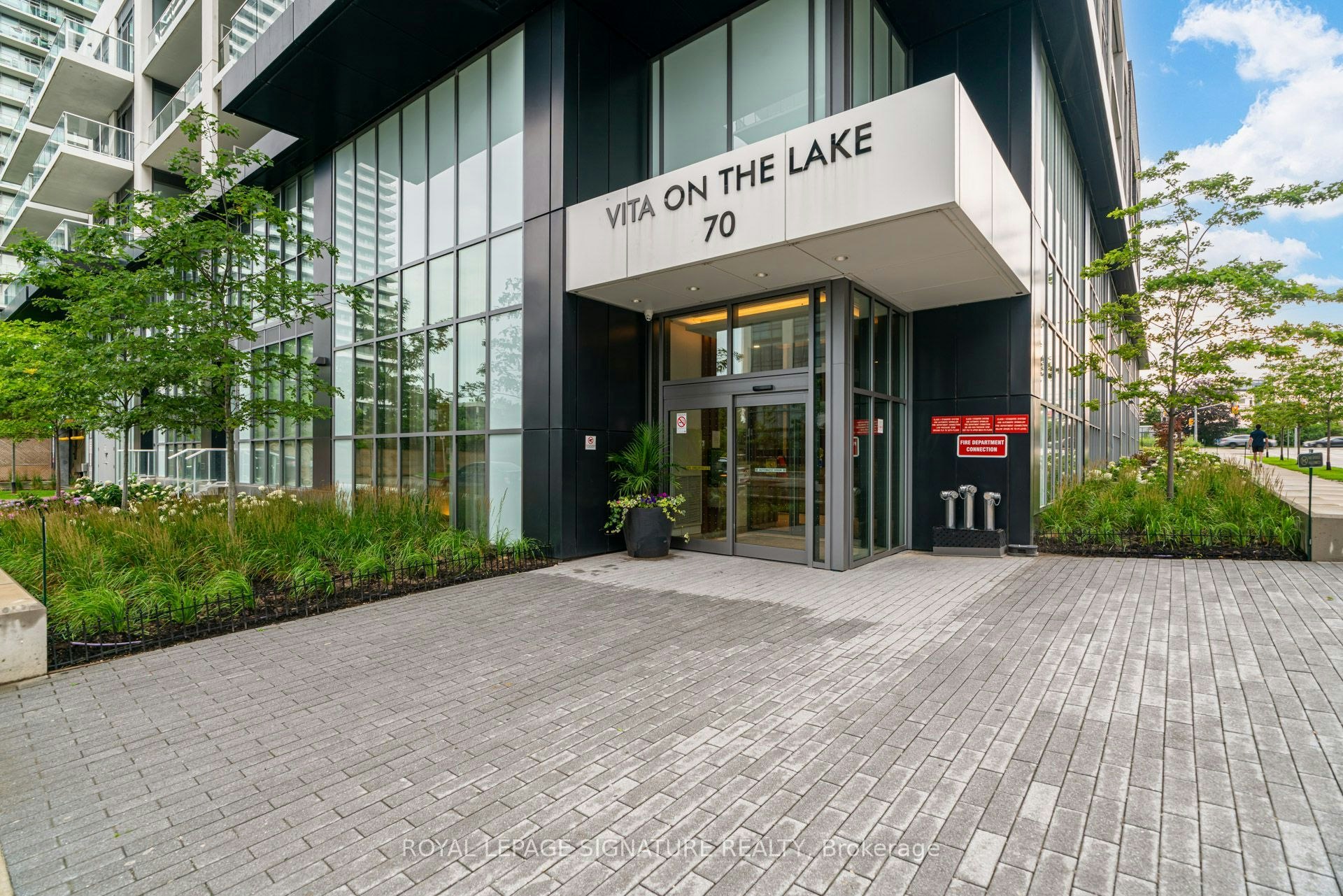1908-70 Annie Craig Drive, Toronto, ON, M8V 0G2 - 3
