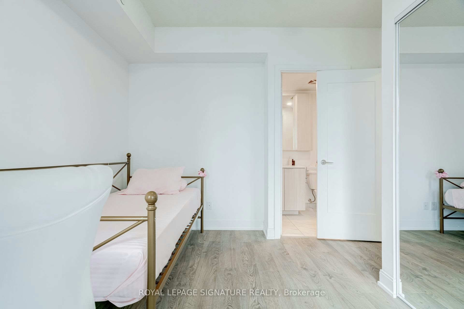 1908-70 Annie Craig Drive, Toronto, ON, M8V 0G2 - 16