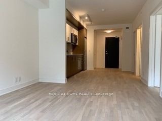253-1575 Lakeshore Road W, Mississauga, ON, L5J 1J4 - 2