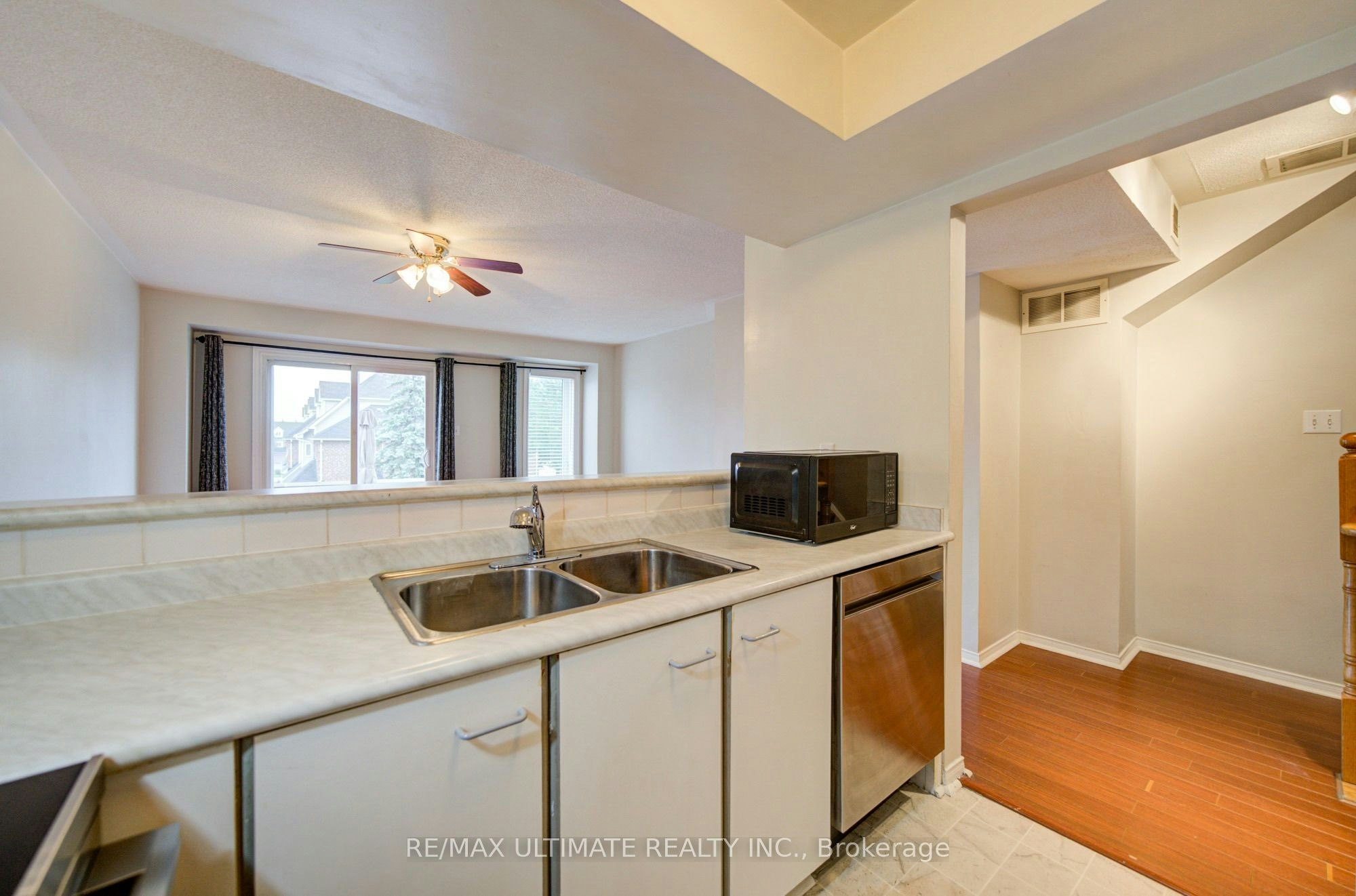 53-45 Bristol Road E, Mississauga, ON, L4Z 3P5 - 17