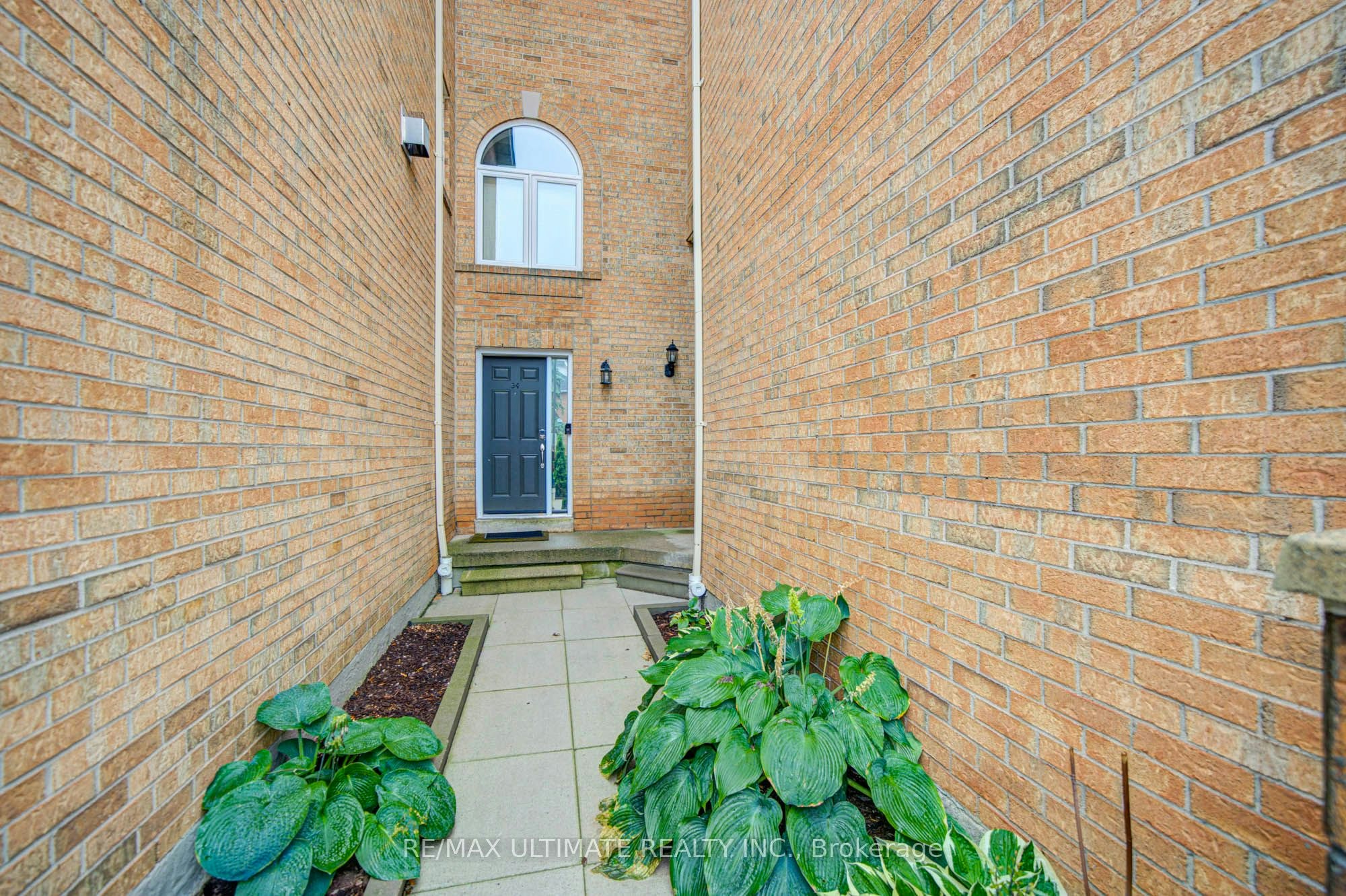 53-45 Bristol Road E, Mississauga, ON, L4Z 3P5 - 2