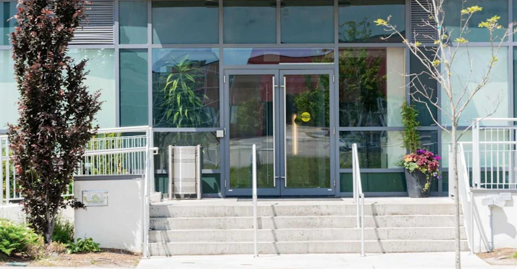1709-840 Queens Plate Drive, Toronto, ON, M9W 0E7 - 3