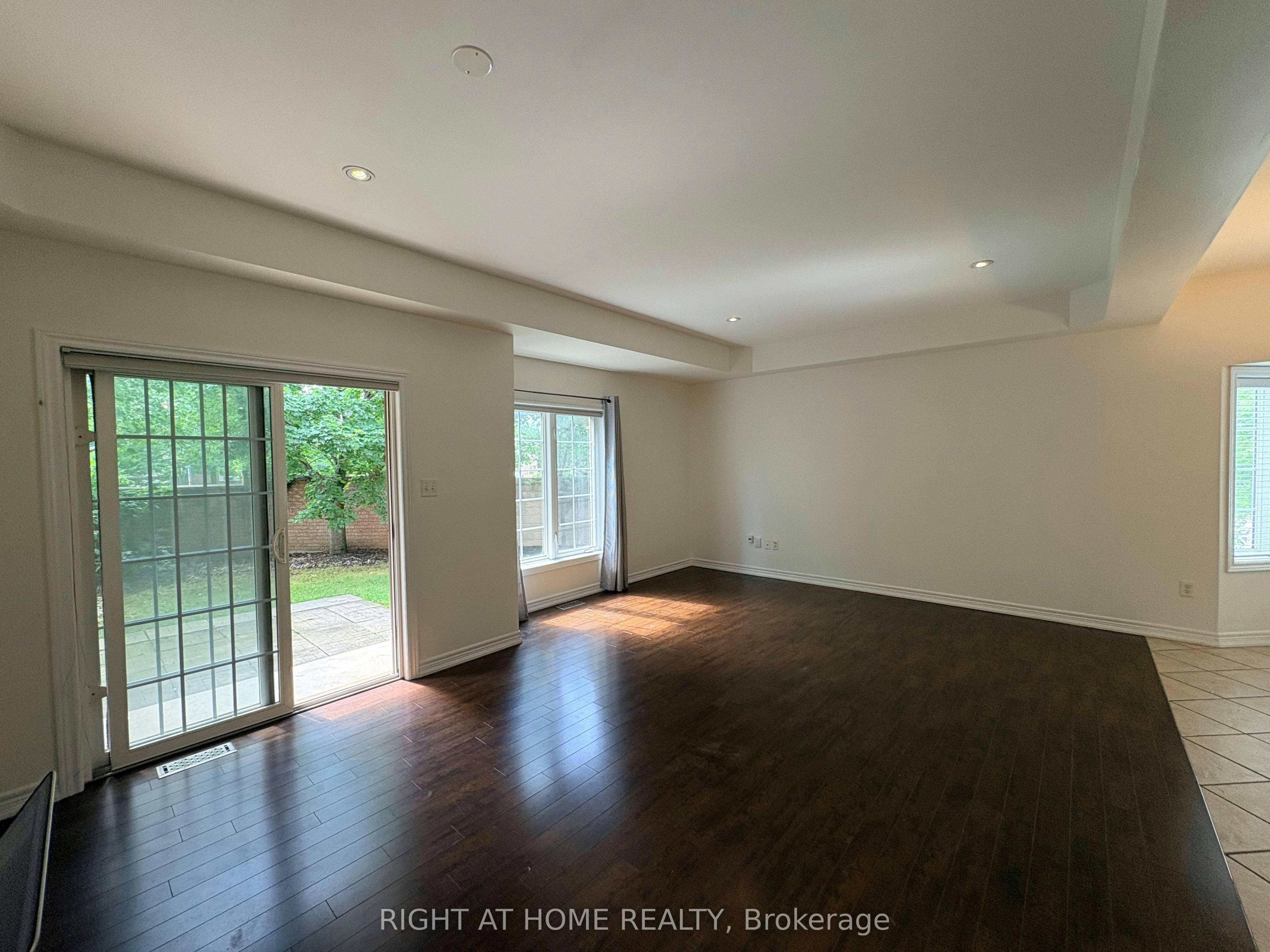 4029 Alexan Crescent, Burlington, ON, L7M 5A8 - 2