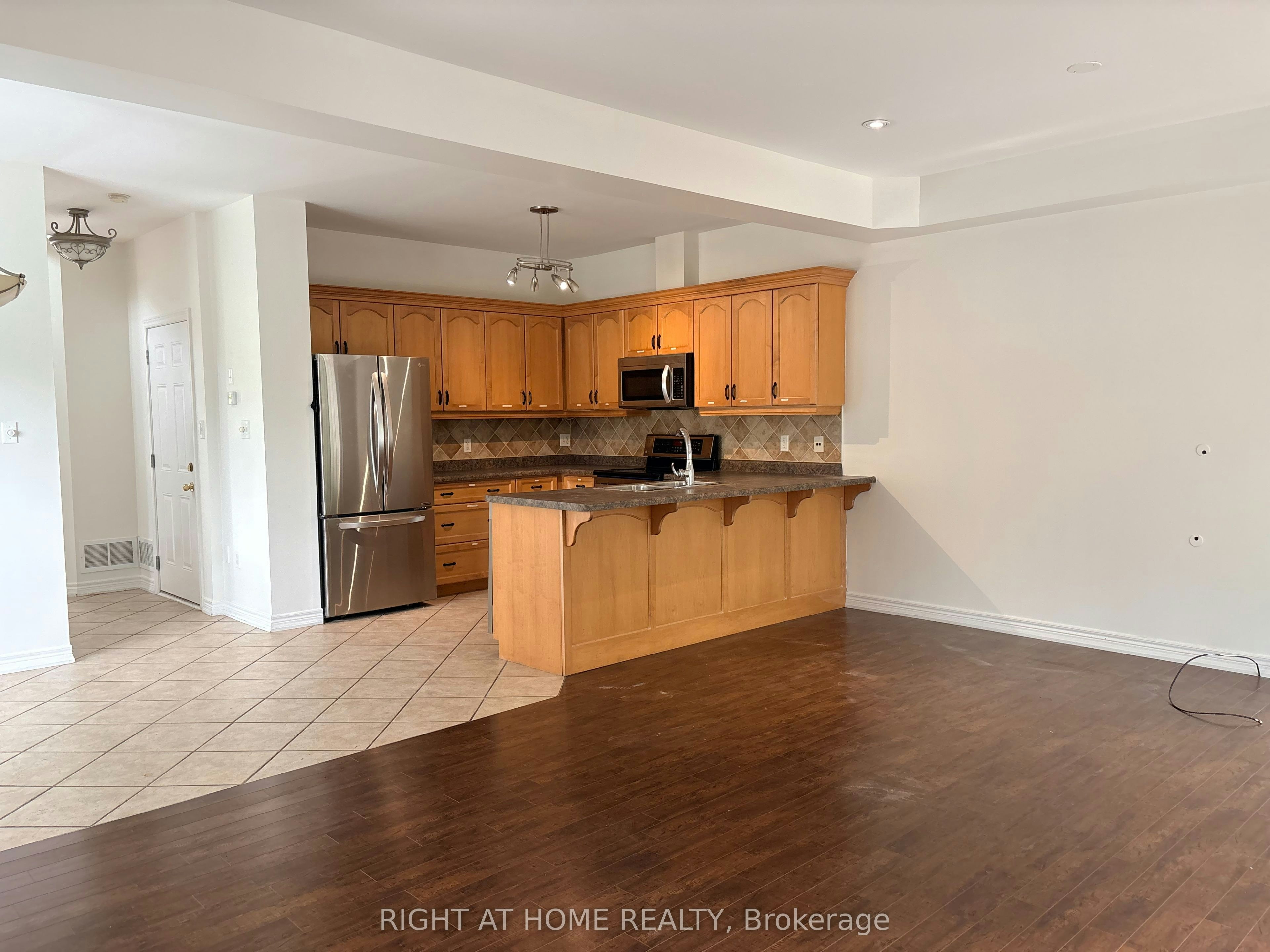 4029 Alexan Crescent, Burlington, ON, L7M 5A8 - 5