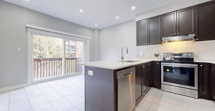 9 Lobelia Street, Brampton, ON, L6R 3Z6 - 8