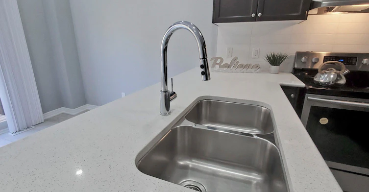9 Lobelia Street, Brampton, ON, L6R 3Z6 - 10