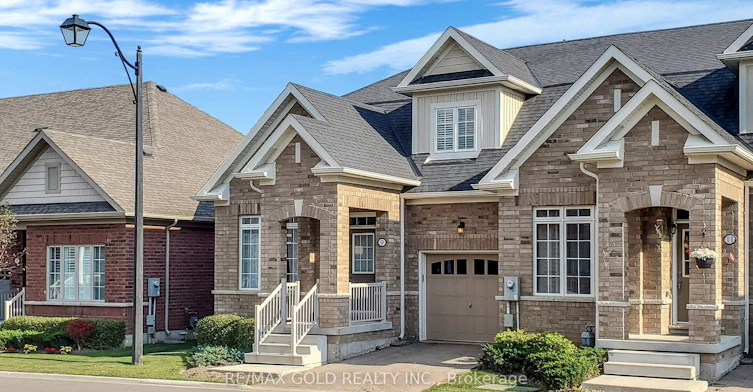 9 Lobelia Street, Brampton, ON, L6R 3Z6 - 2