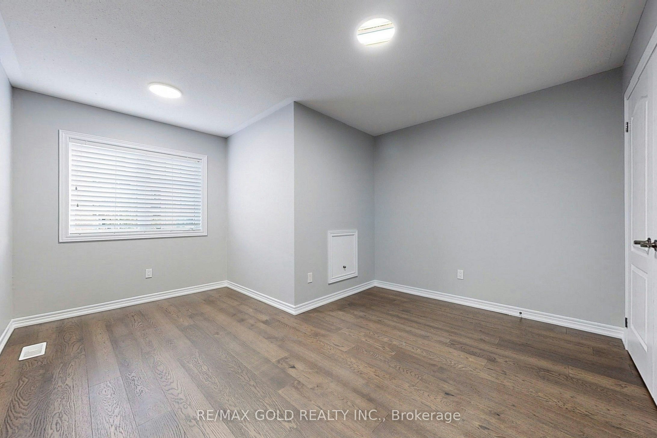 9 Lobelia Street, Brampton, ON, L6R 3Z6 - 22