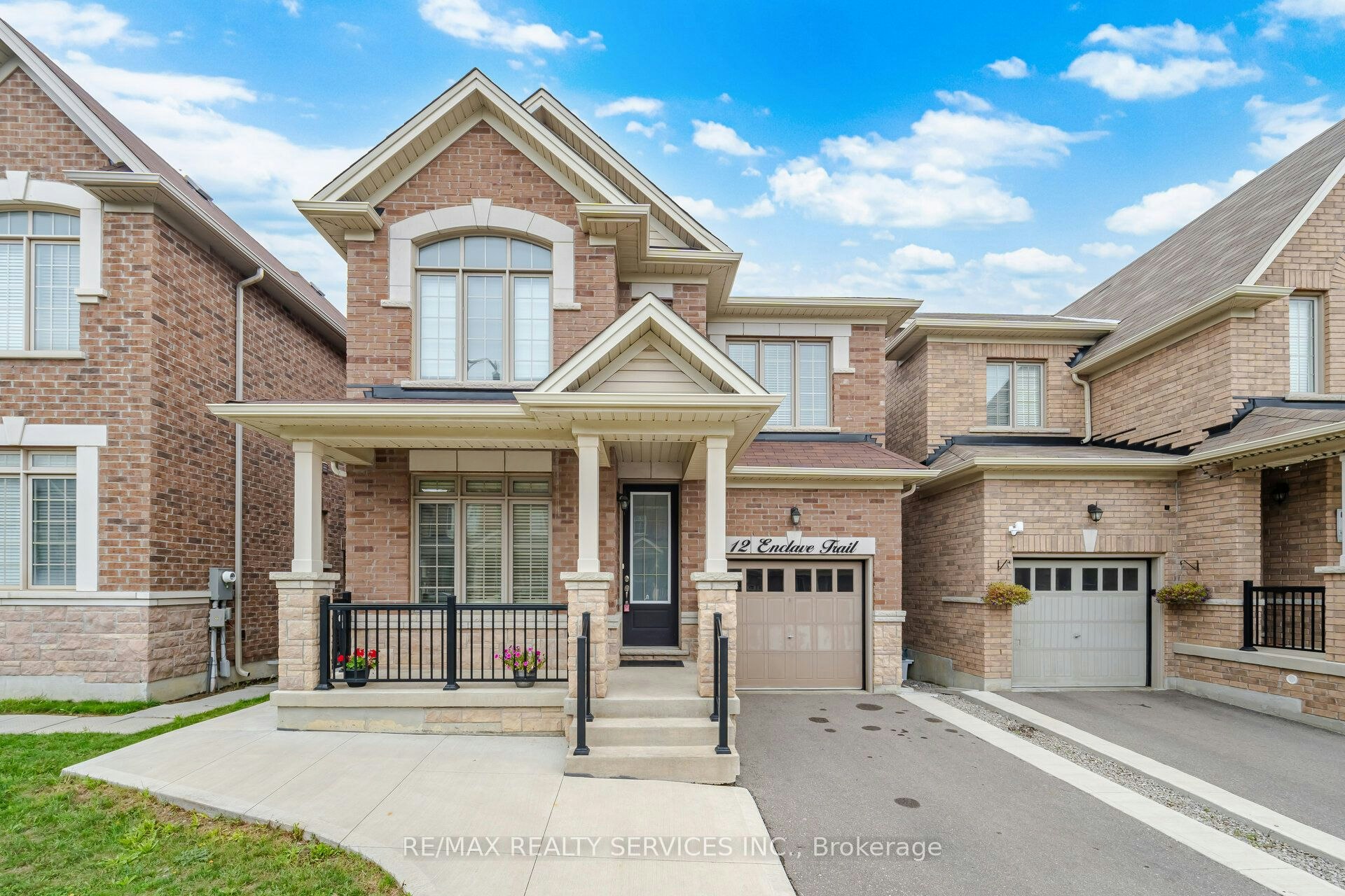 12 Enclave Trail, Brampton, ON, L6R 4B3