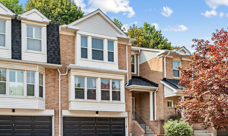 25-25 Tamarack Circle