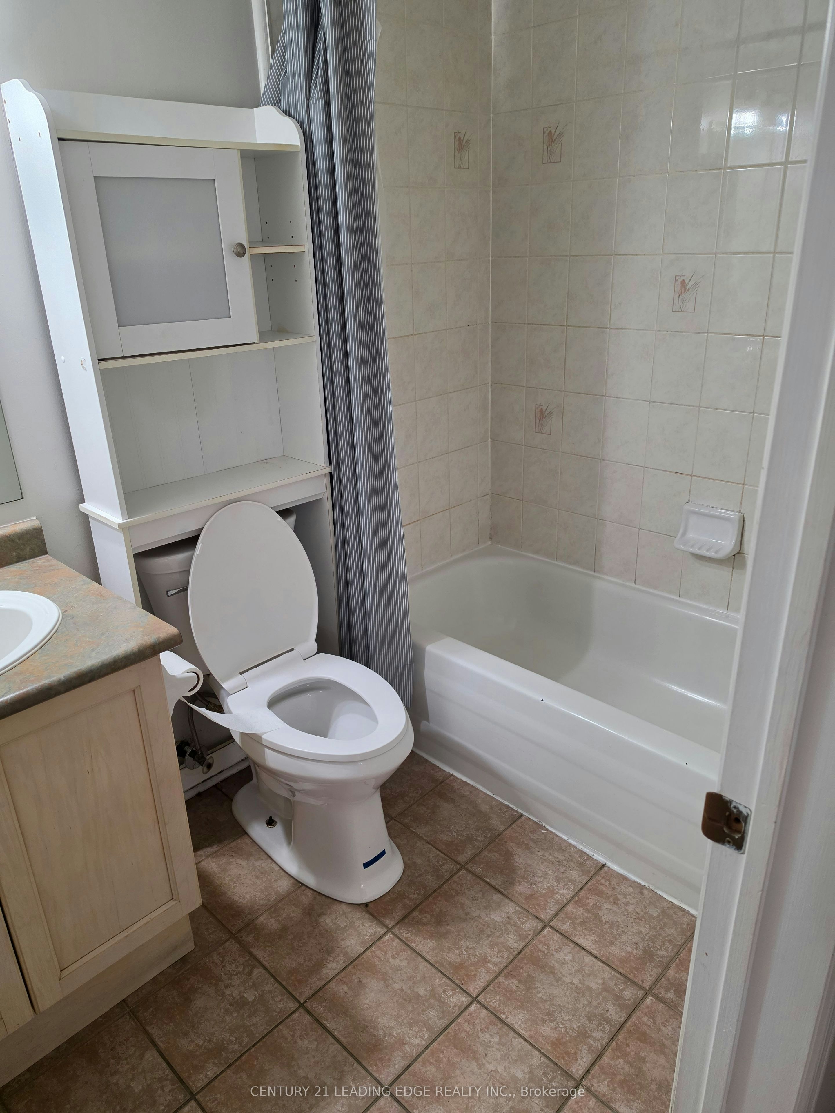 202-52 Sidney Belsey Crescent, Toronto, ON, M6M 5J1 - 16