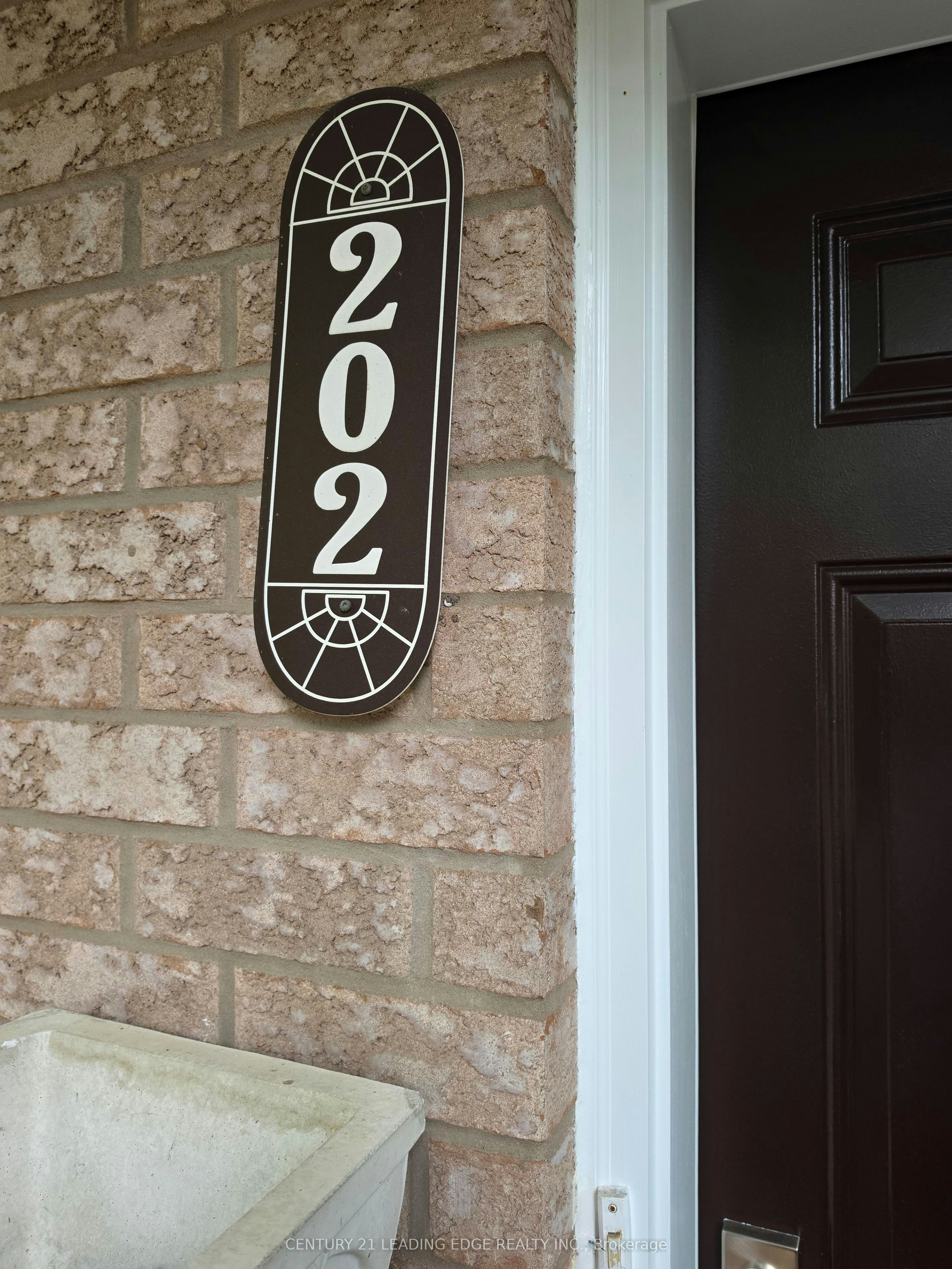 202-52 Sidney Belsey Crescent, Toronto, ON, M6M 5J1 - 6