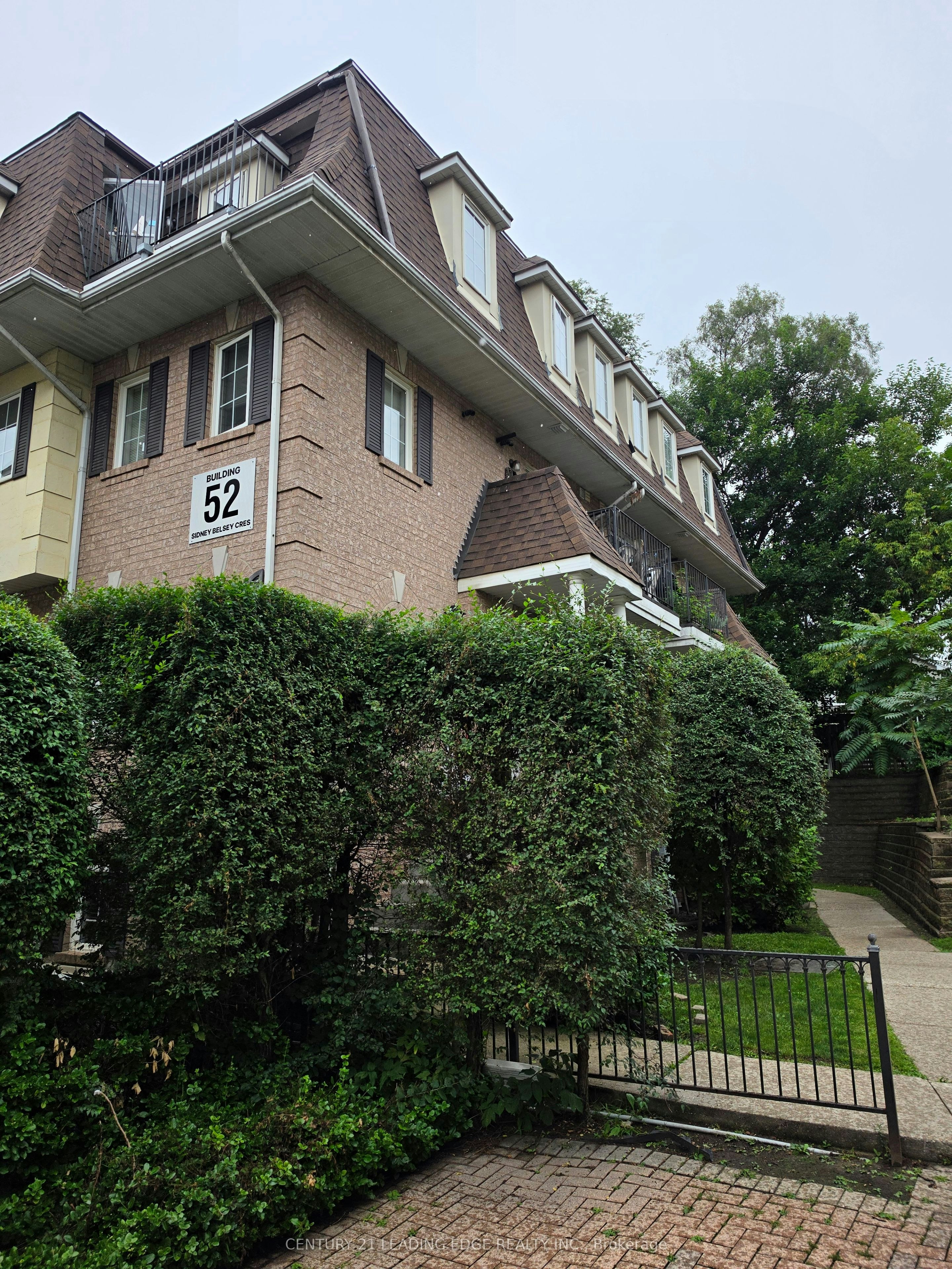 202-52 Sidney Belsey Crescent, Toronto, ON, M6M 5J1 - 4