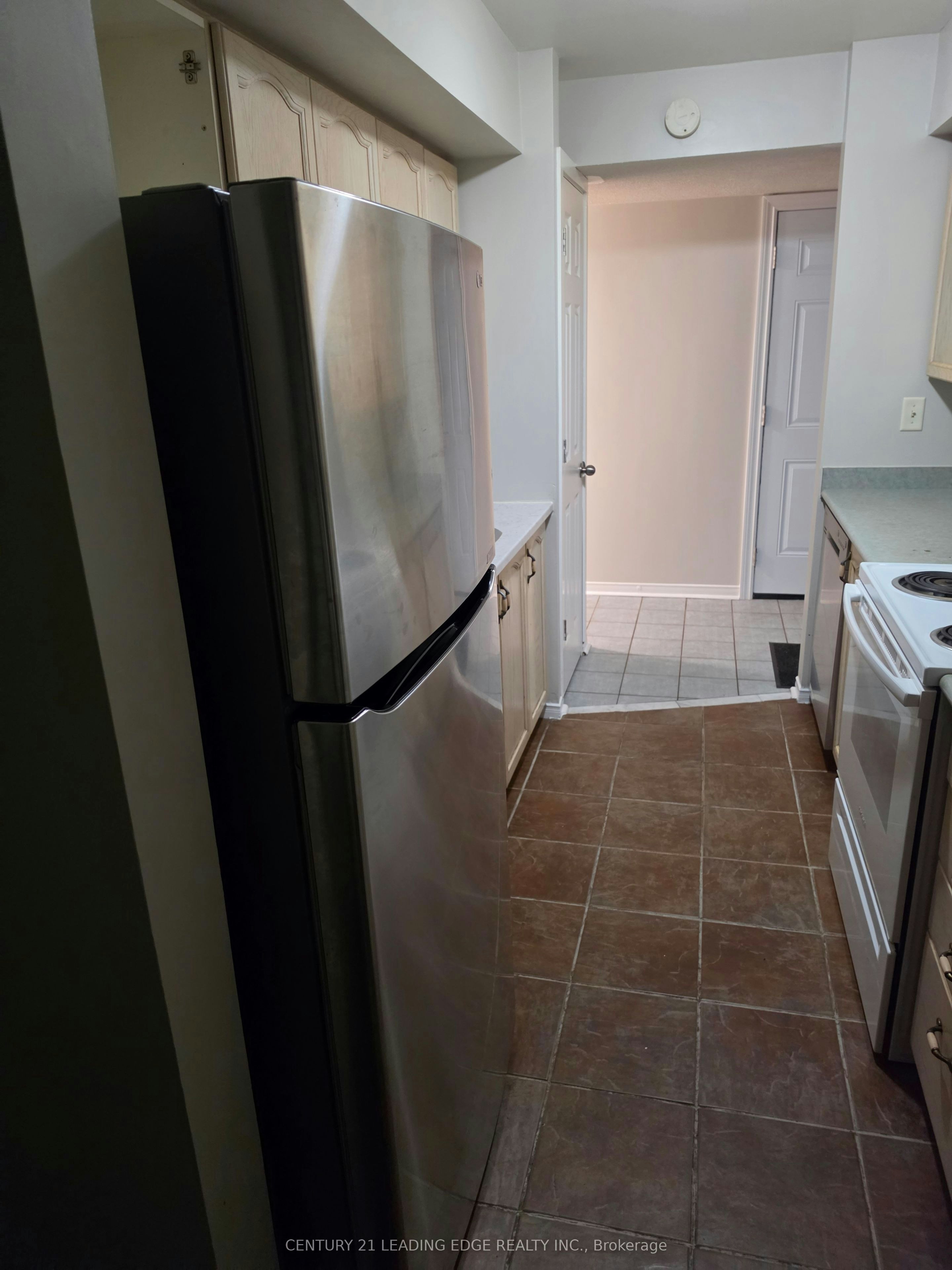 202-52 Sidney Belsey Crescent, Toronto, ON, M6M 5J1 - 10