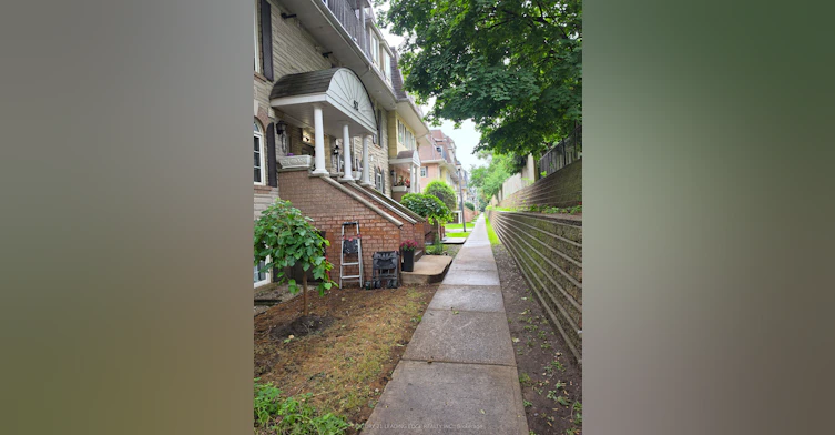 202-52 Sidney Belsey Crescent, Toronto, ON, M6M 5J1 - 26