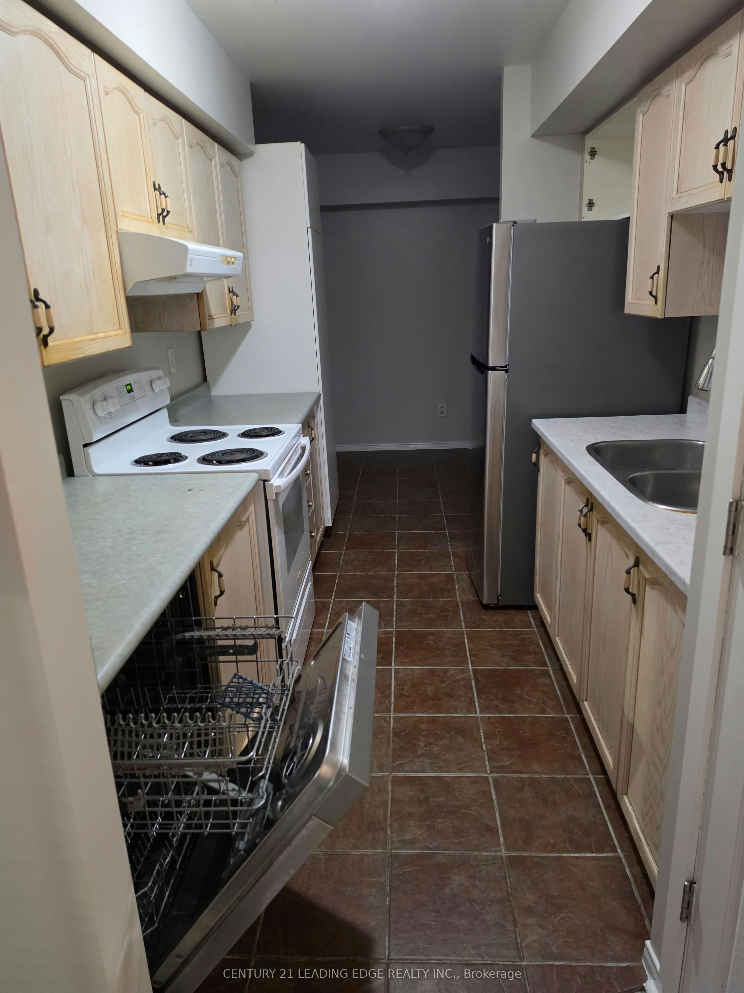 202-52 Sidney Belsey Crescent, Toronto, ON, M6M 5J1 - 19