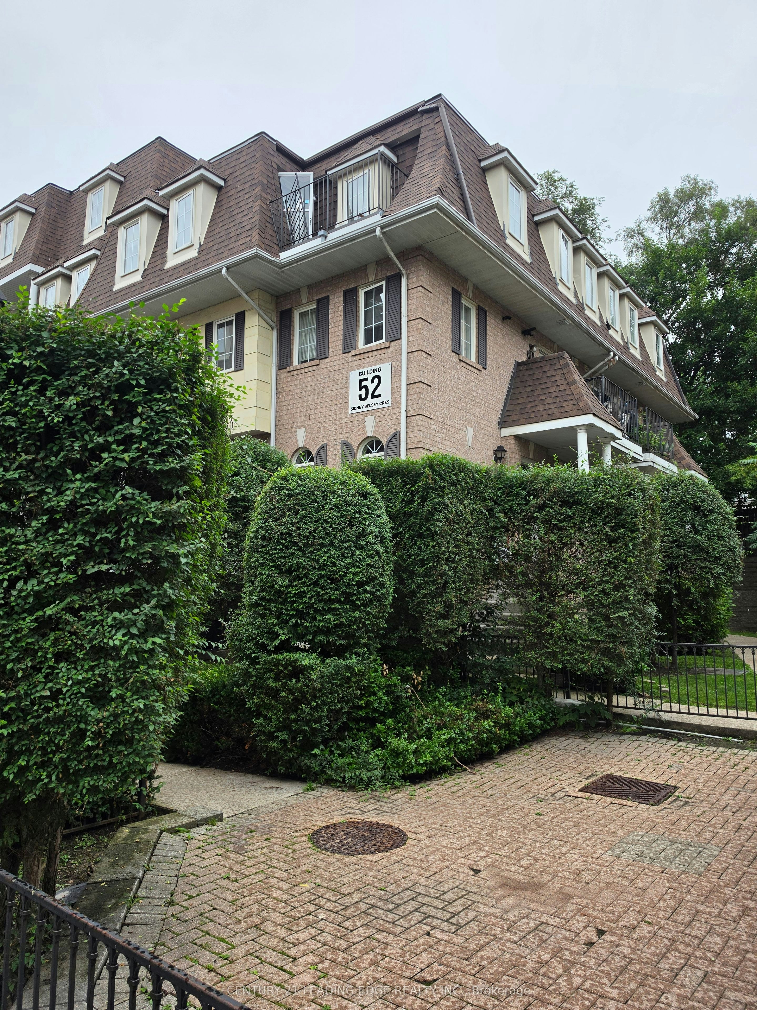 202-52 Sidney Belsey Crescent, Toronto, ON, M6M 5J1