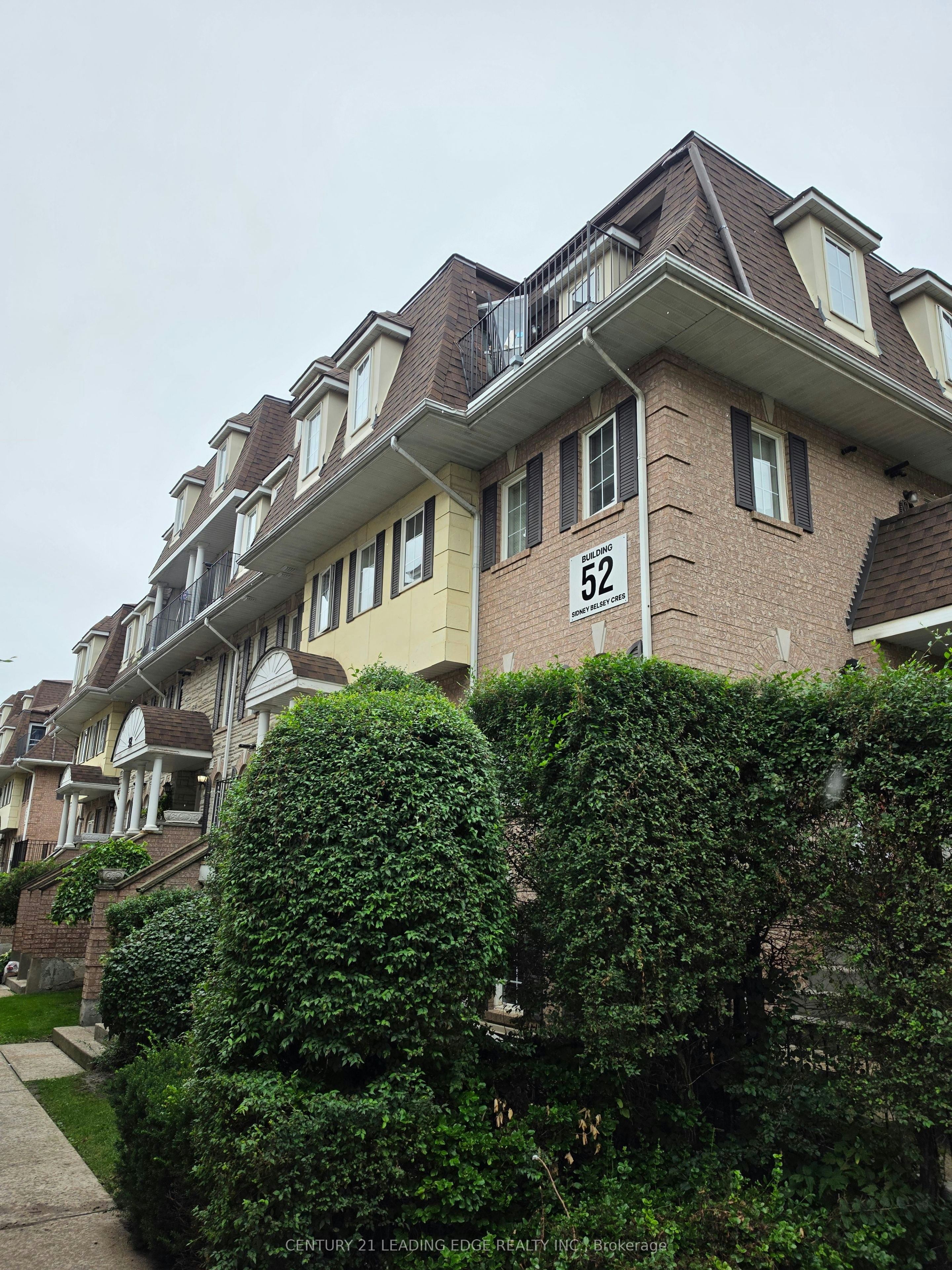 202-52 Sidney Belsey Crescent, Toronto, ON, M6M 5J1 - 3