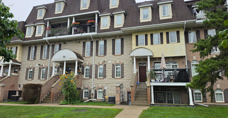 202-52 Sidney Belsey Crescent, Toronto, ON, M6M 5J1 - 27