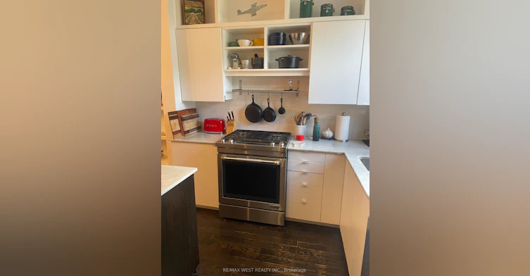 Main & Second-58 Lynd Avenue, Toronto, ON, M6R 1T9 - 10