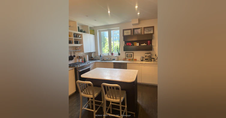 Main & Second-58 Lynd Avenue, Toronto, ON, M6R 1T9 - 13