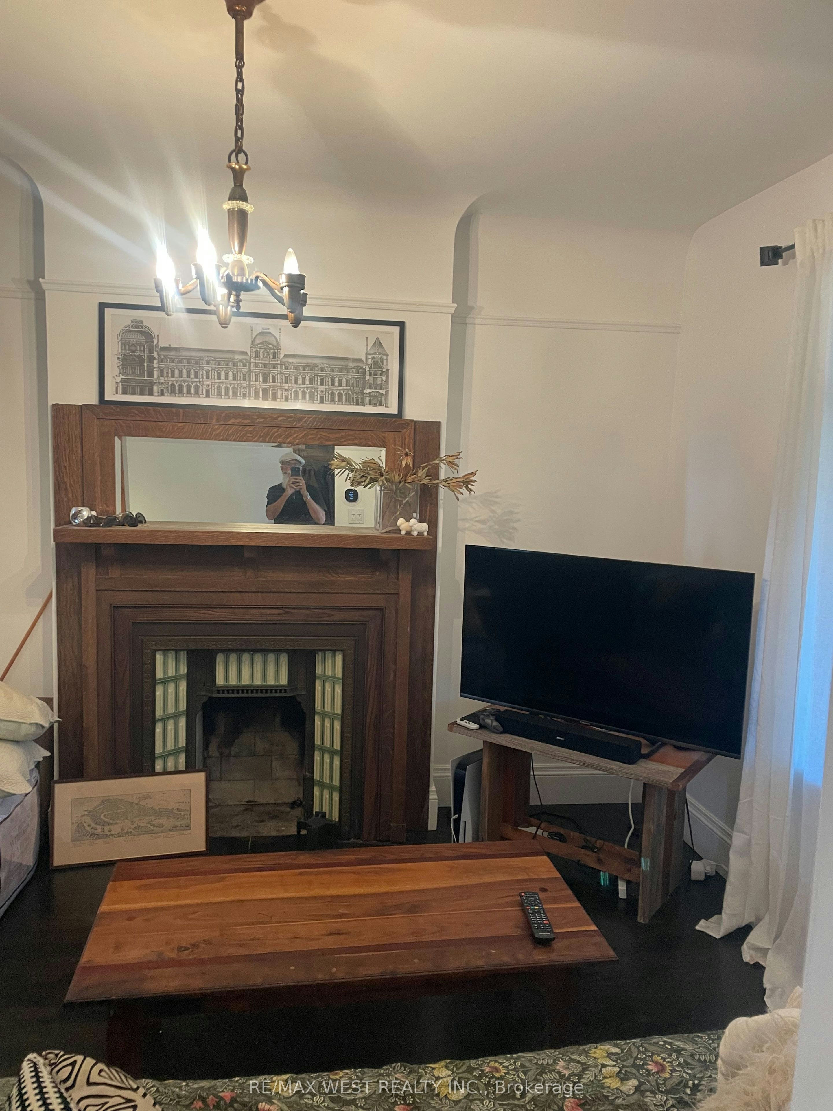 Main & Second-58 Lynd Avenue, Toronto, ON, M6R 1T9 - 5