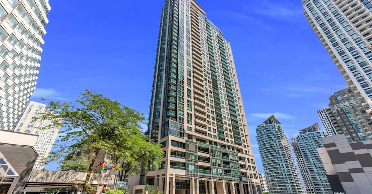 3808-208 Enfield Place, Mississauga, ON, L5B 0G8