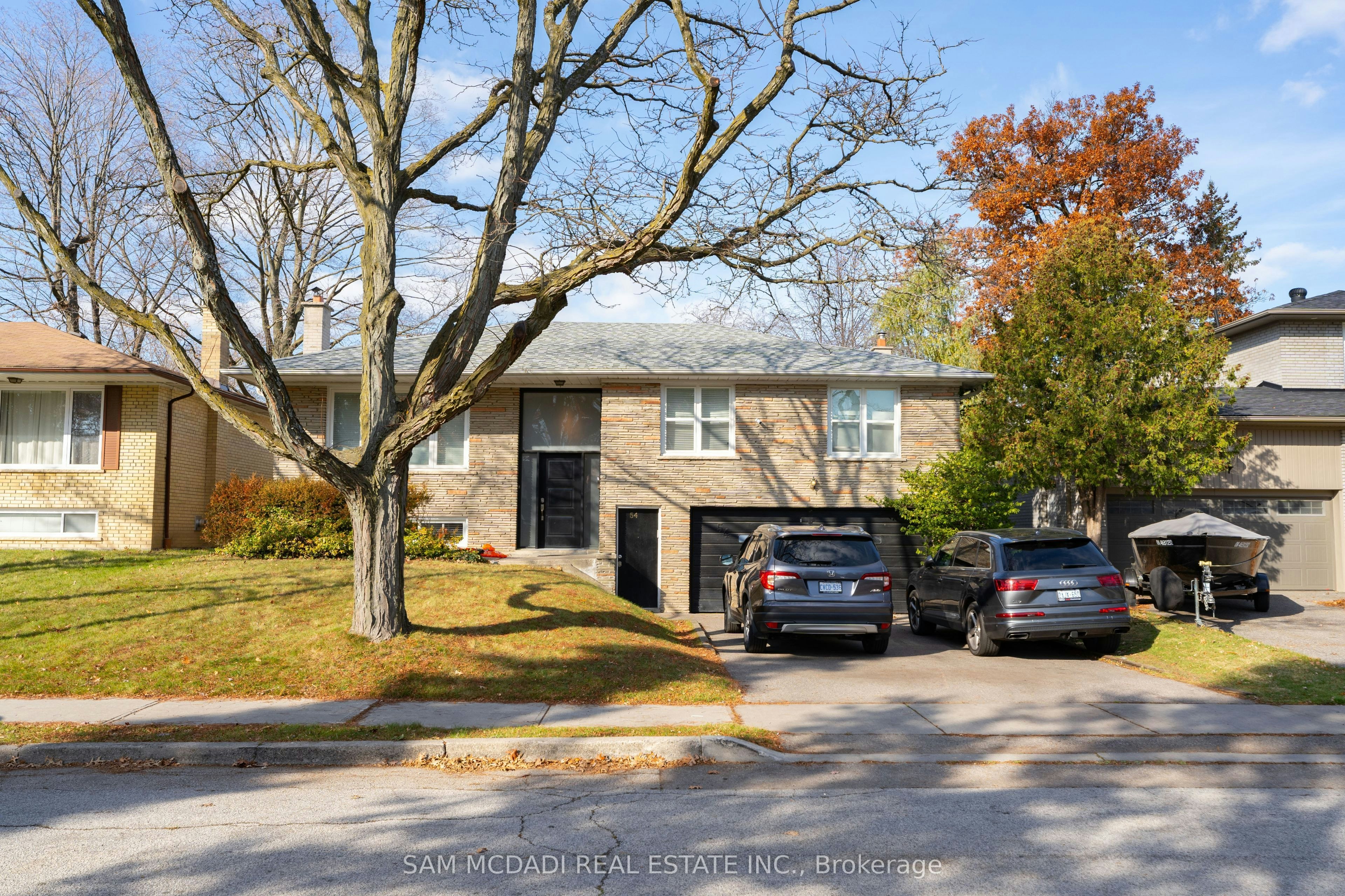 54 Bearbury Drive, Toronto, ON, M9C 2G9