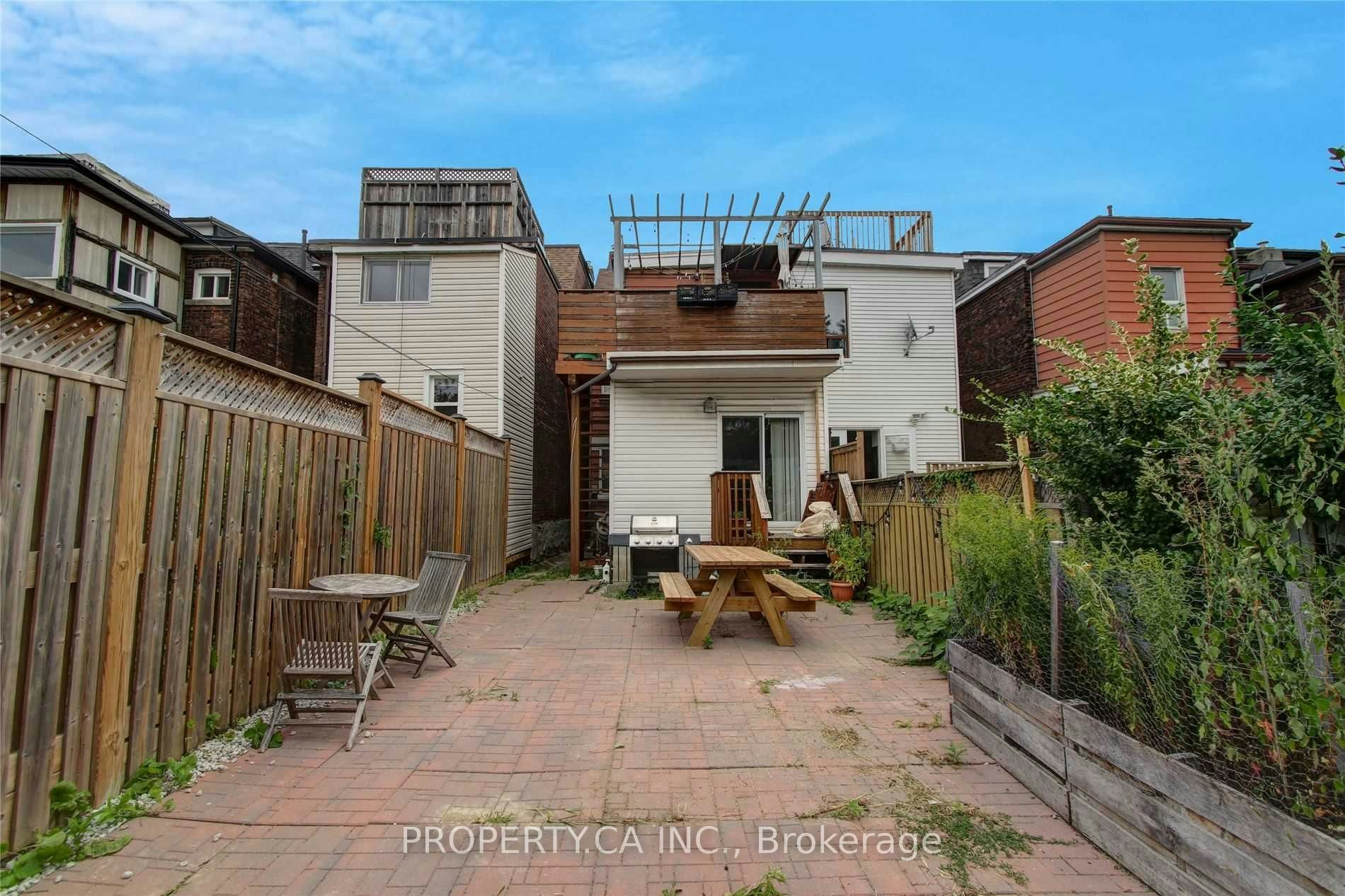 Lower-1012 Ossington Avenue, Toronto, ON, M6G 3V6 - 17