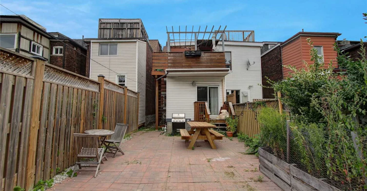 Lower-1012 Ossington Avenue, Toronto, ON, M6G 3V6 - 17