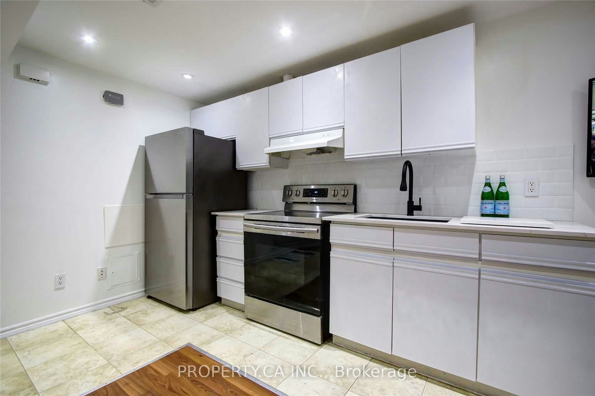 Lower-1012 Ossington Avenue, Toronto, ON, M6G 3V6 - 7