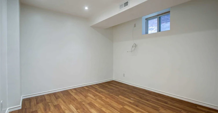 Lower-1012 Ossington Avenue, Toronto, ON, M6G 3V6 - 11