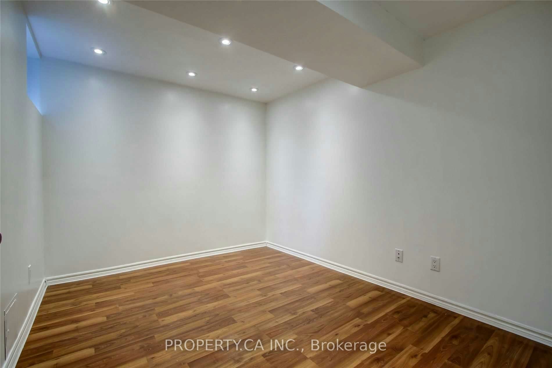 Lower-1012 Ossington Avenue, Toronto, ON, M6G 3V6 - 15