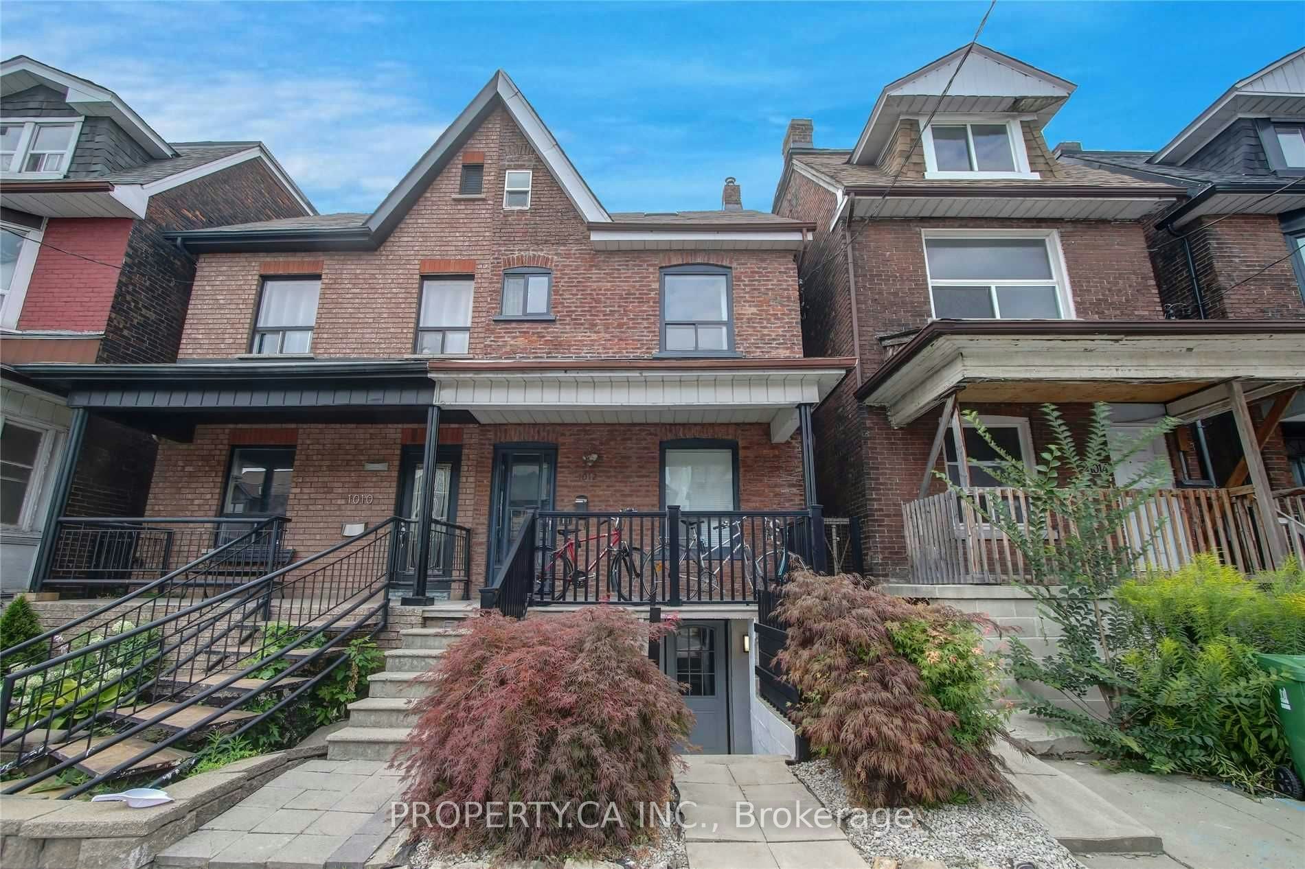 Lower-1012 Ossington Avenue, Toronto, ON, M6G 3V6