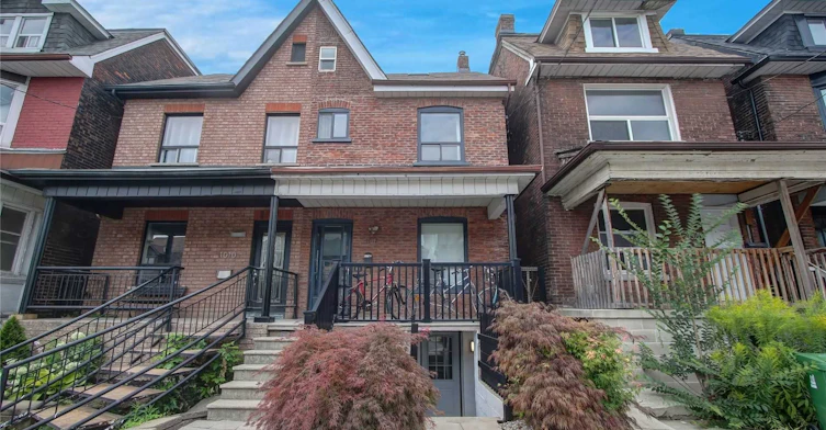 Lower-1012 Ossington Avenue, Toronto, ON, M6G 3V6