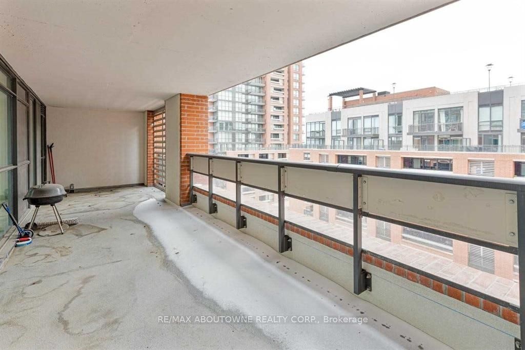 722-830 Lawrence Avenue W, Toronto, ON, M6A 0B6 - 20