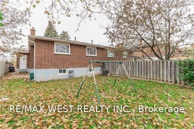 Upper-82 Marchbank Crescent, Brampton, ON, L6S 3B1 - 18
