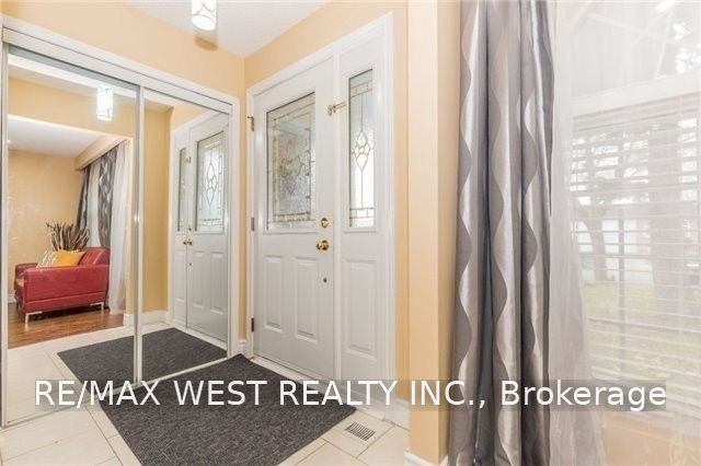 Upper-82 Marchbank Crescent, Brampton, ON, L6S 3B1 - 2