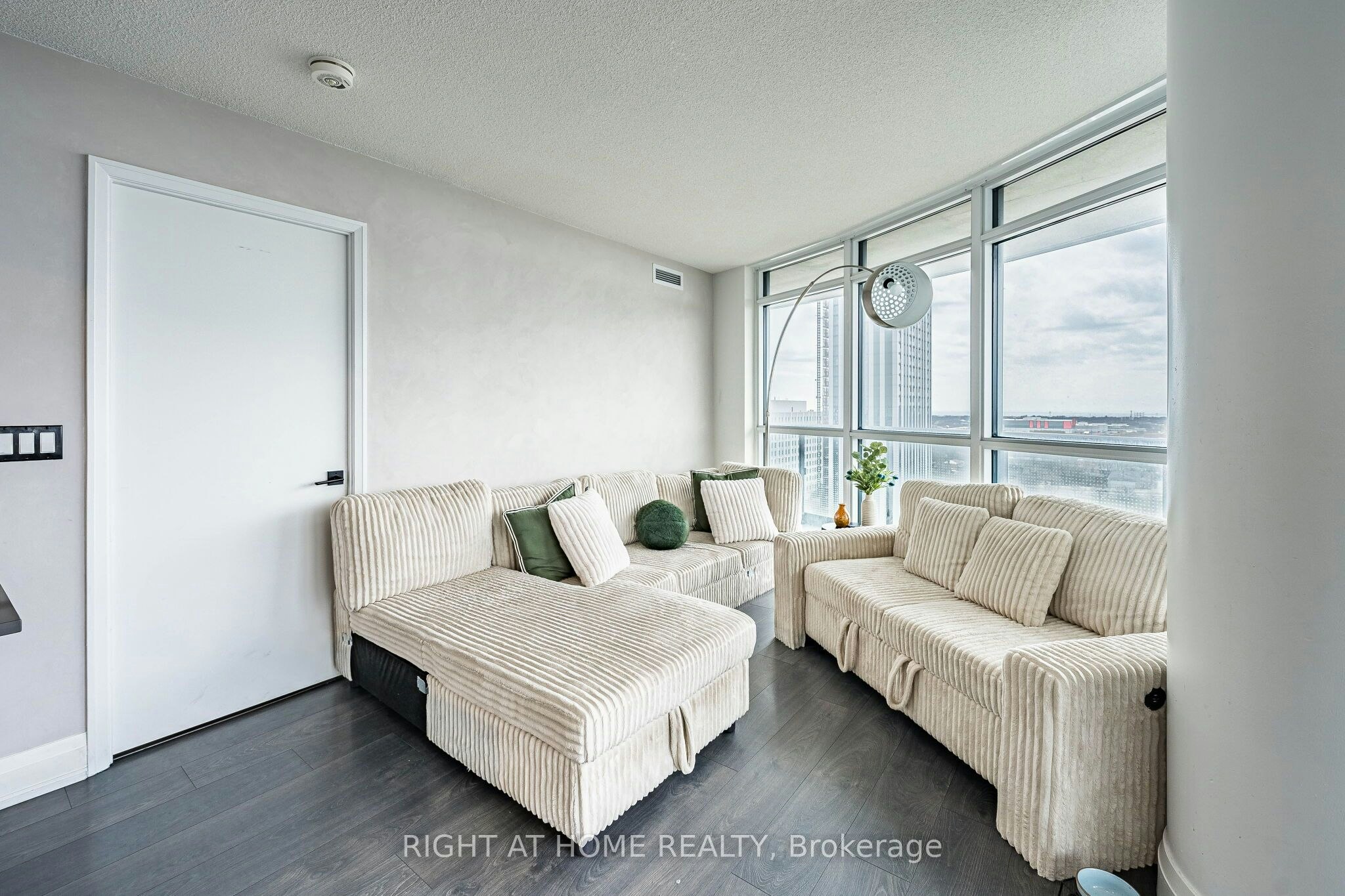 1309-30 Gibbs Road, Toronto, ON, M9B 0E4 - 14
