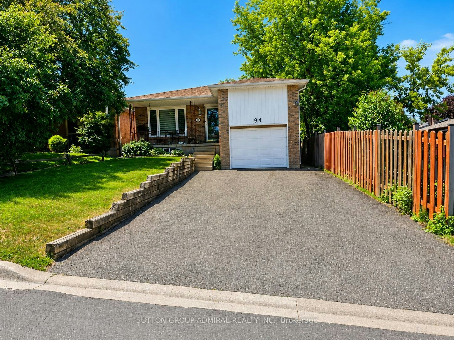 94 Sackville Street, Caledon, ON, L7E 1B8