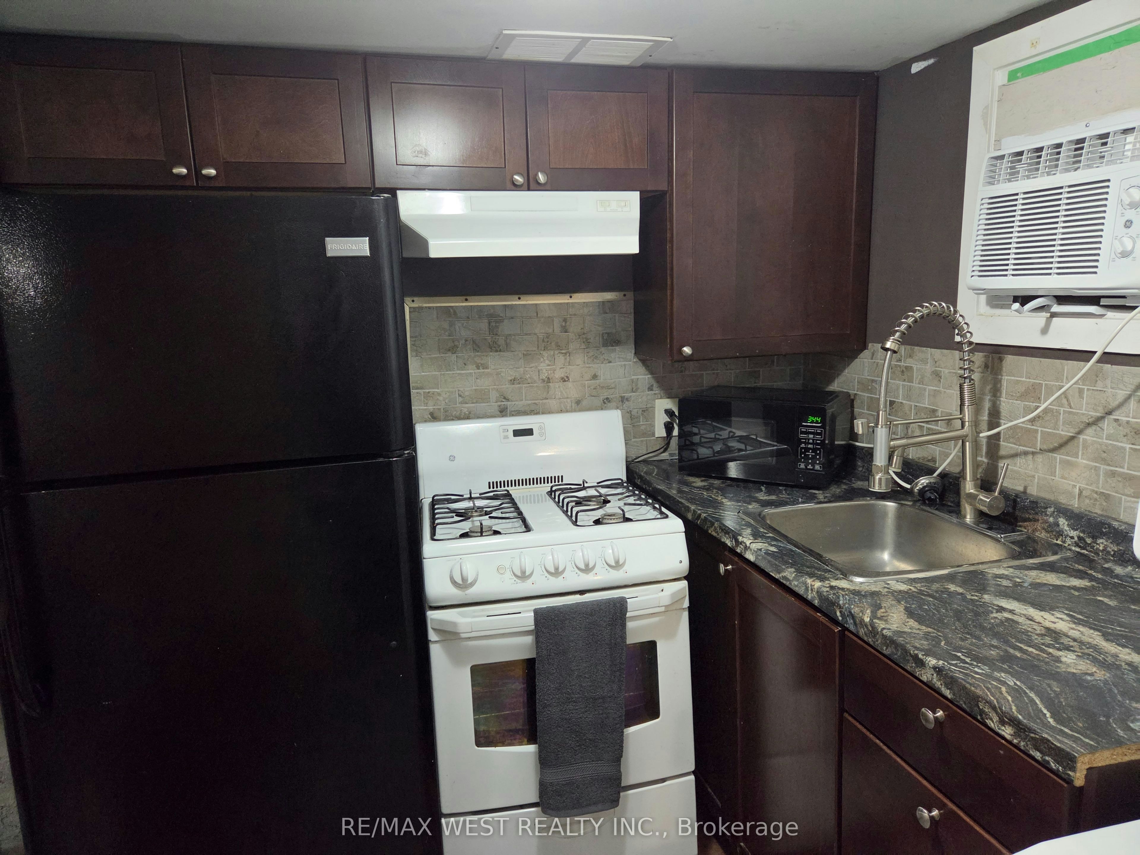 Basement-44 Beechwood Avenue, Toronto, ON, M2L 1J3 - 3