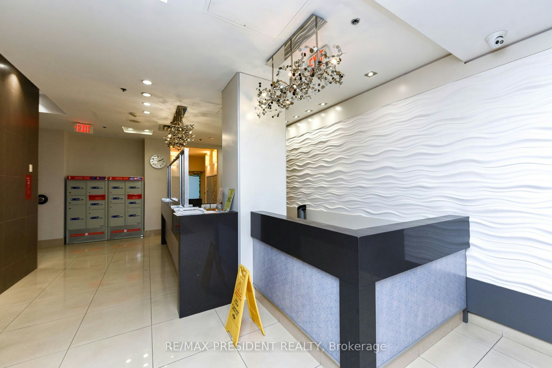 1101-3865 Lake Shore Boulevard W, Toronto, ON, M8W 1R4 - 5