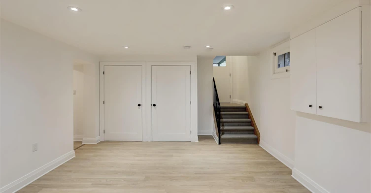 15 Government Road, Toronto, ON, M8X 1V7 - 25