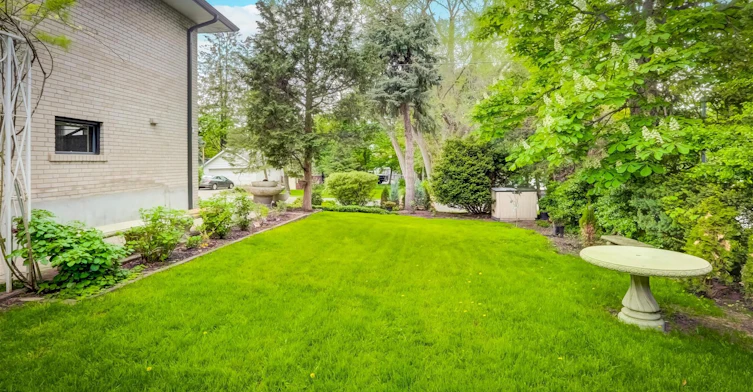 15 Government Road, Toronto, ON, M8X 1V7 - 30