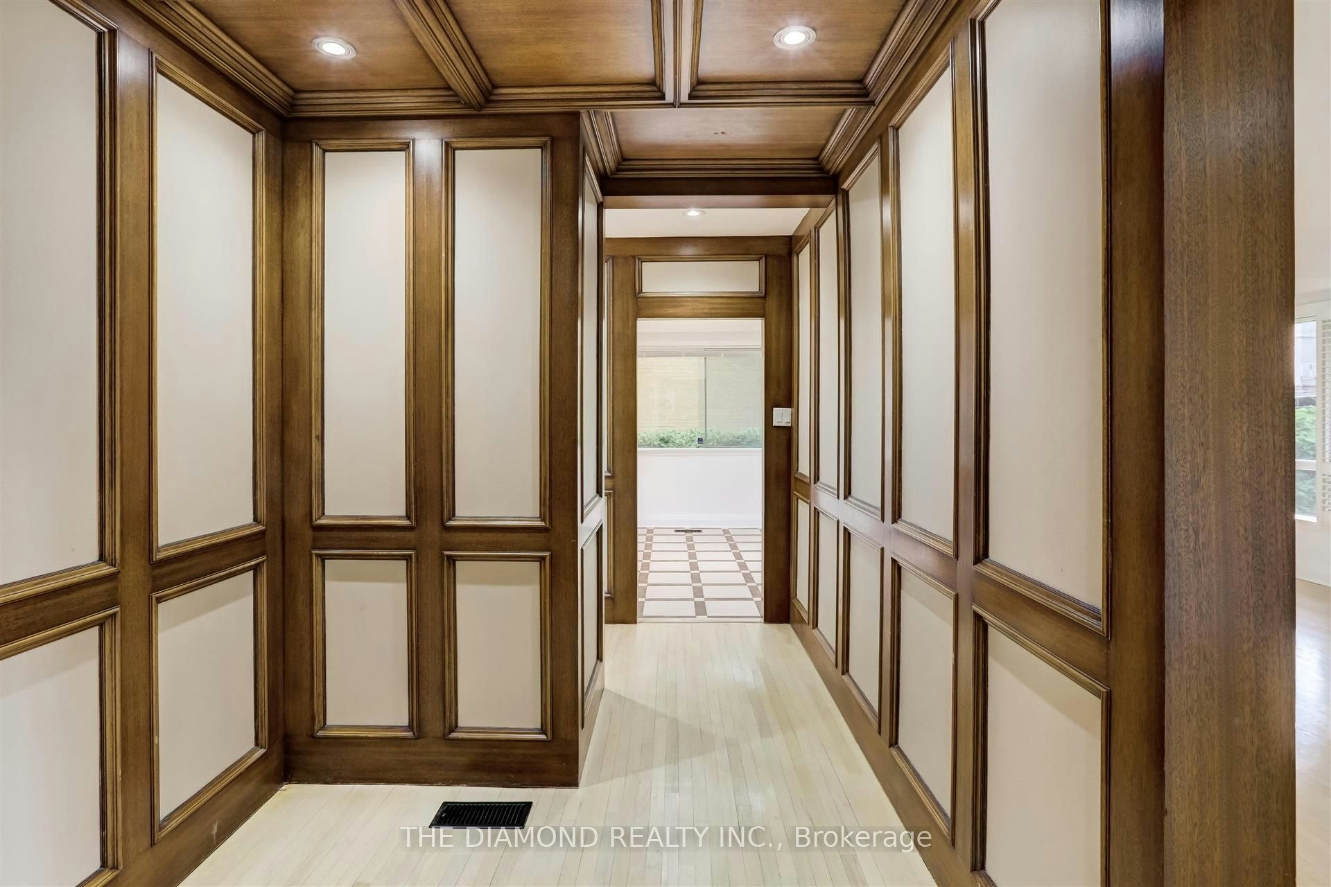 15 Government Road, Toronto, ON, M8X 1V7 - 9