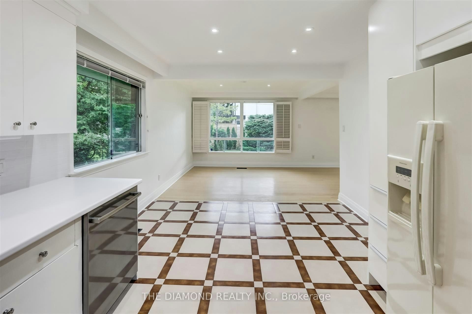 15 Government Road, Toronto, ON, M8X 1V7 - 18