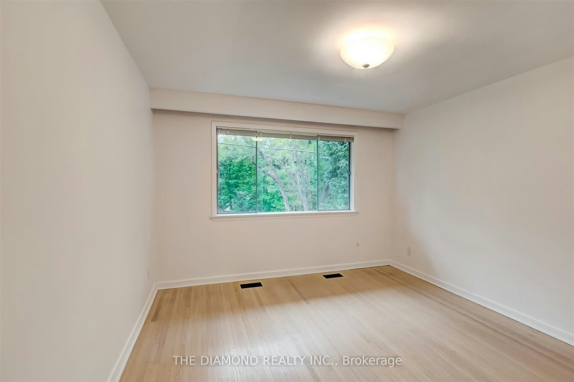 15 Government Road, Toronto, ON, M8X 1V7 - 19