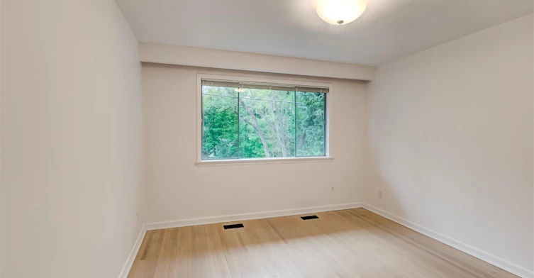 15 Government Road, Toronto, ON, M8X 1V7 - 19