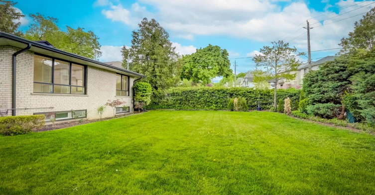 15 Government Road, Toronto, ON, M8X 1V7 - 6